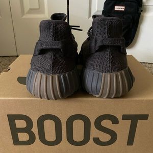 Yeezy Boost 350v2 Cinder with original box